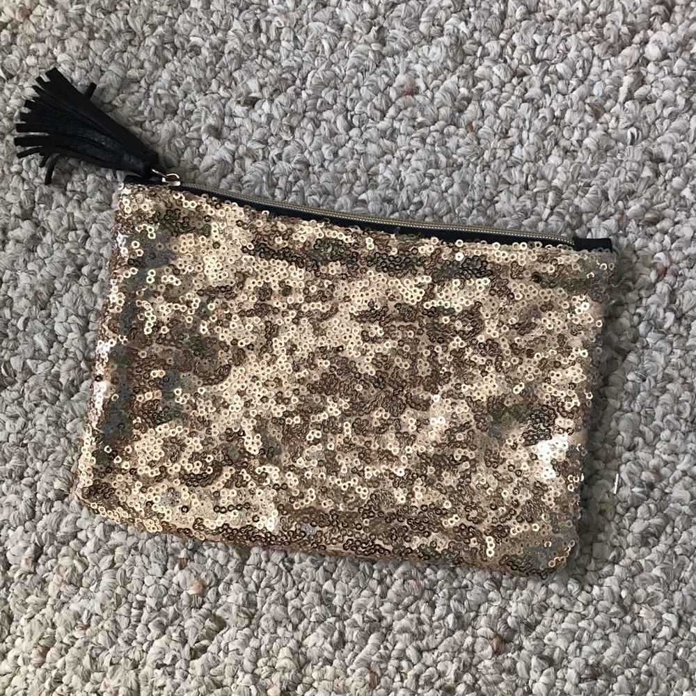 Gold sequin Ipsy bag 🌟